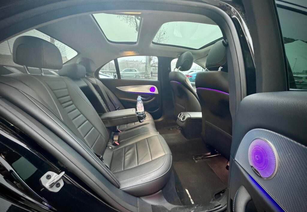 SK AUTODECO accompagne chaque départ en VTC dans Lyon autrement